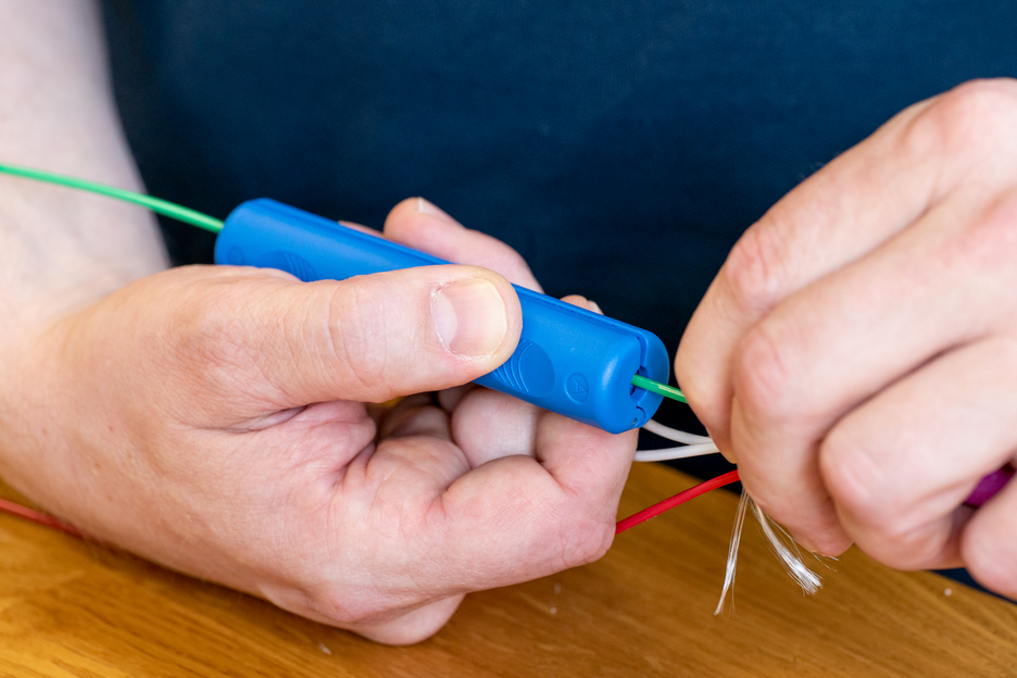 LWL Fibre Tube No. 2 | Werkzeug zum Entmanteln von speziellen Buffer Tubes bei Glasfaserkabeln